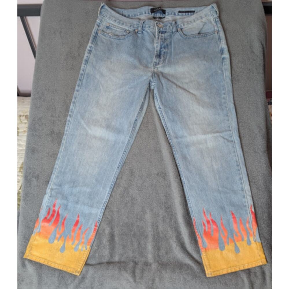 PacSun Men’s Jeans – Painted Flame Detail on Lower Legs W 34 L 28 Festival